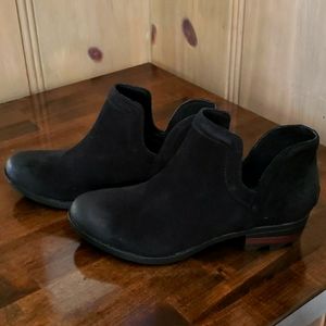 Sorel Lolla Booties - Brand New